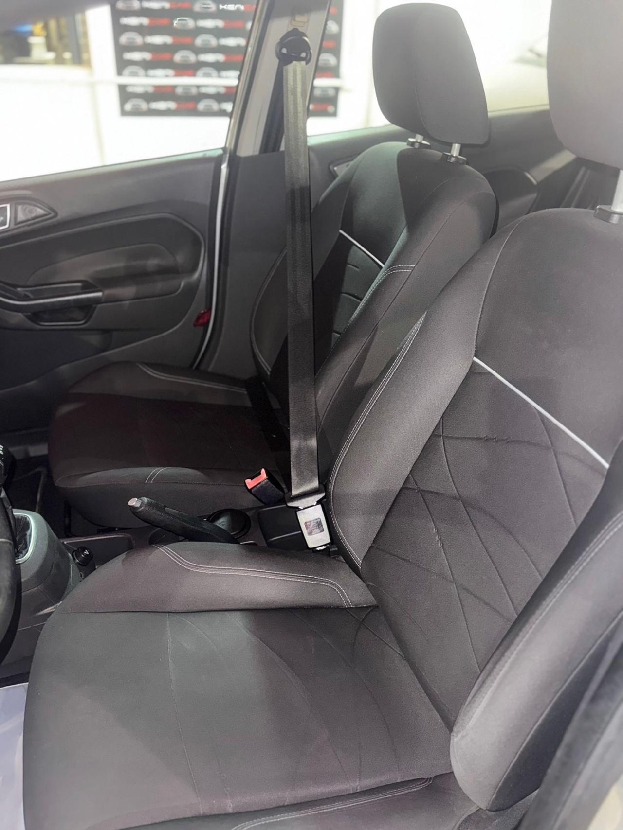 Ford Fiesta 1.5 TDCi 75CV 5 porte Business
