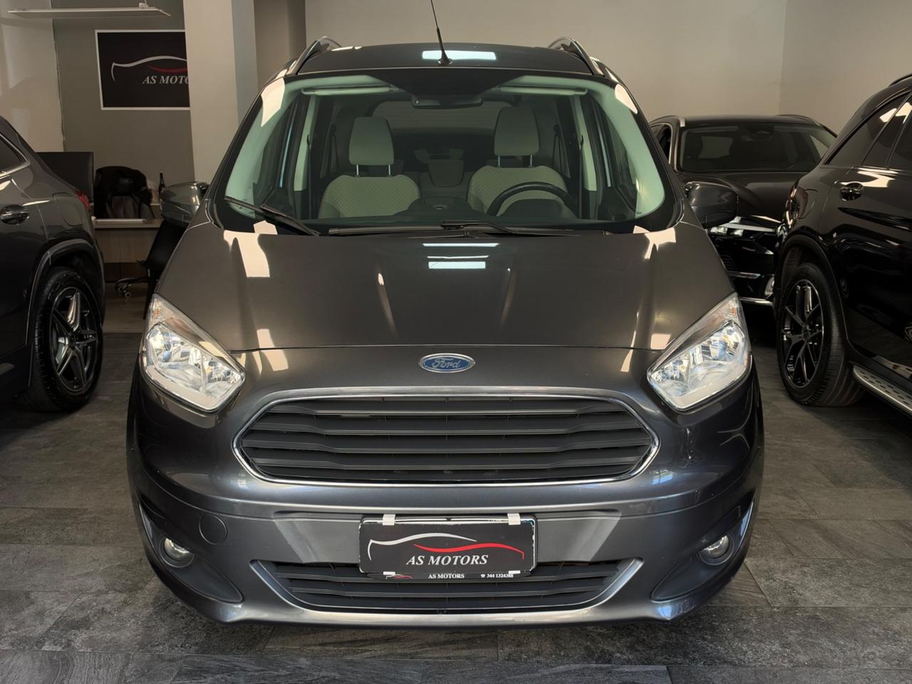 Ford Tourneo Courier 1.5 TDCI 95 CV Titanium