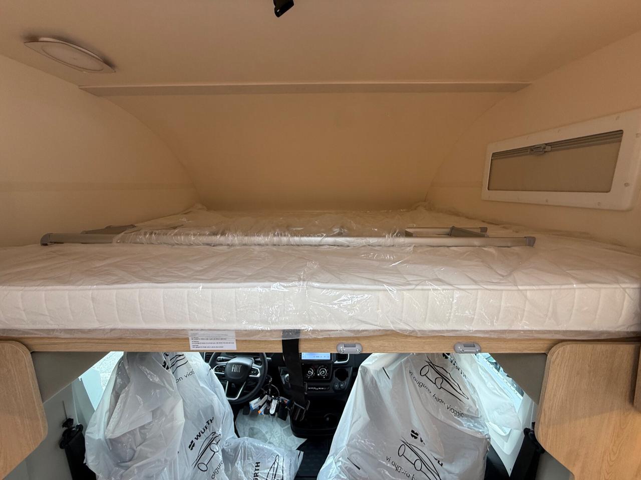 CI INTERNATIONAL HORON 90 M 7.40 GARAGE