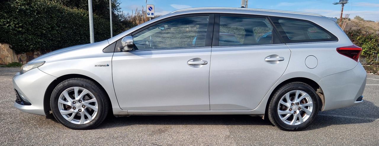 Toyota Auris Touring Sports 1.8 Hybrid Cool