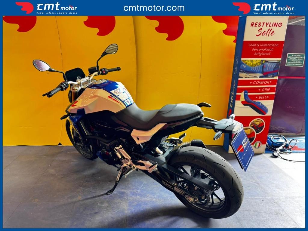 BMW F 900 R - 2023