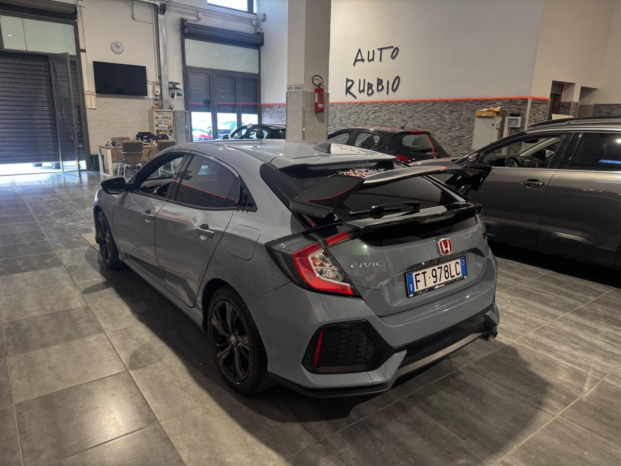 Honda Civic 1.0T 5 porte Executive Premium CVT