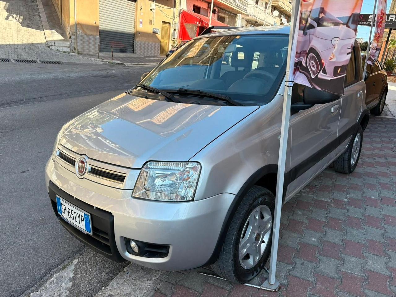 Fiat Panda 1.3 MJT 16V DPF 4x4 Climbing