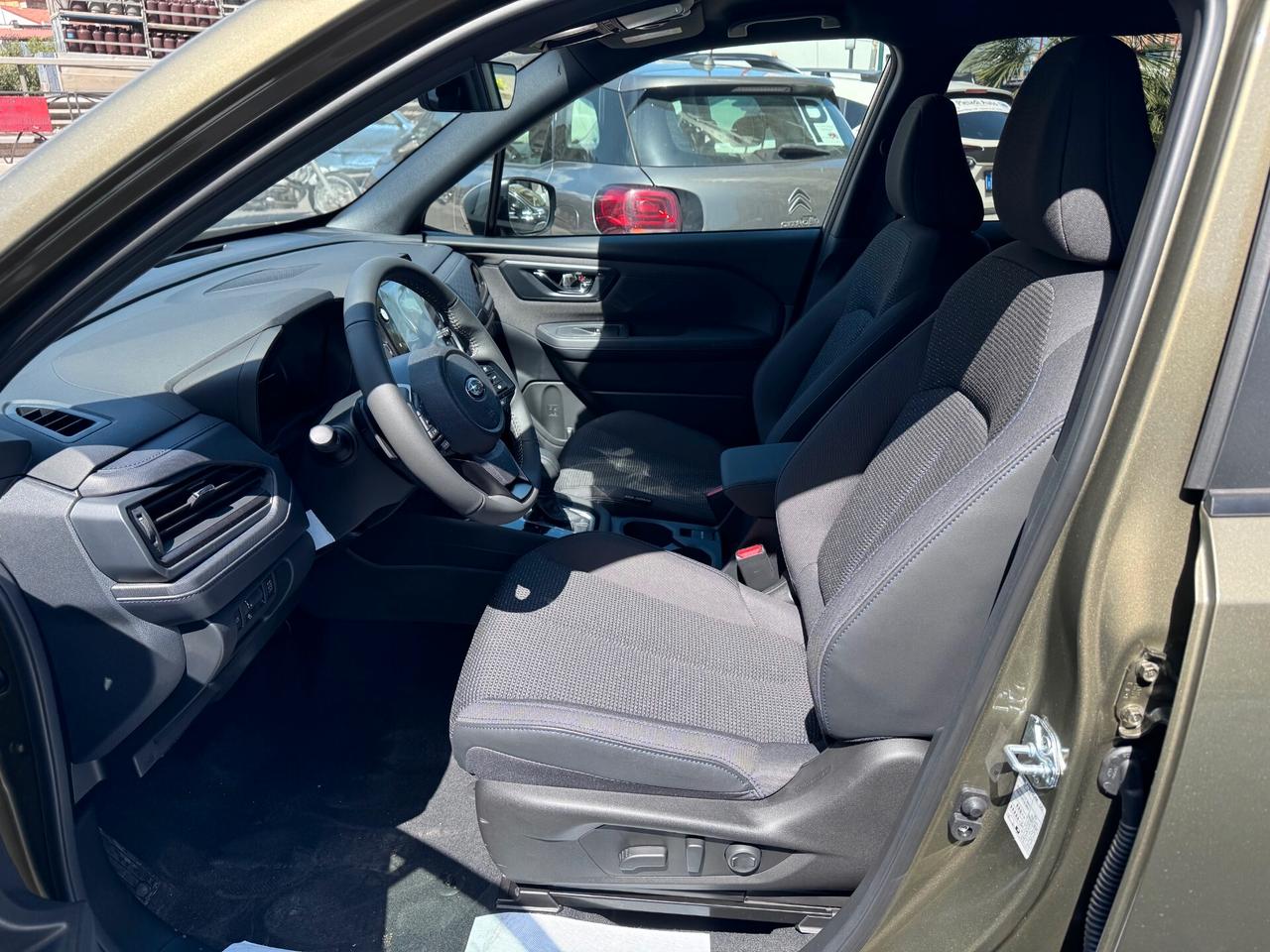 Subaru Forester 2.0 e-Boxer km0