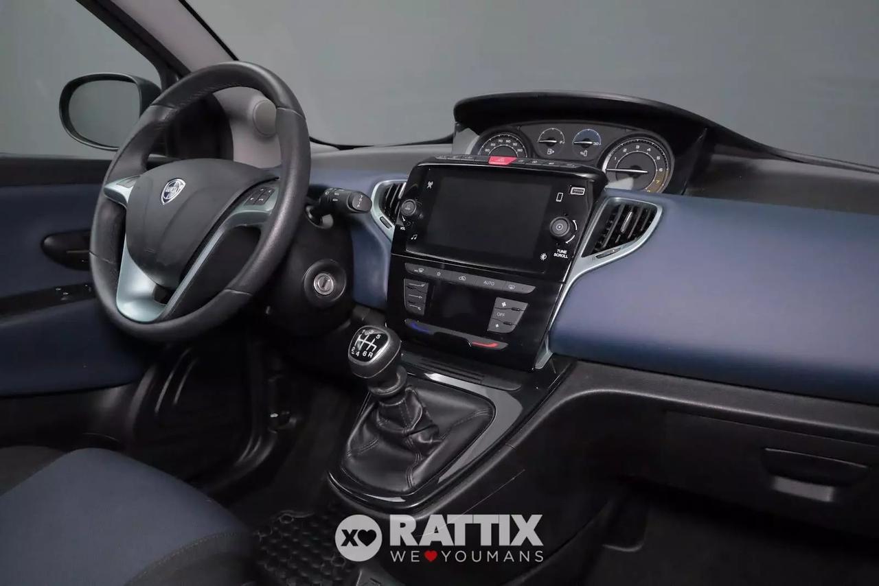 Lancia Ypsilon 1.0 Firefly Hybrid 70CV Platino