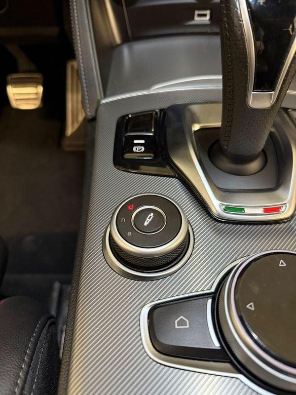 Alfa Romeo Stelvio 2.0 T 280 CV Tributo Italiano AT8 Q4