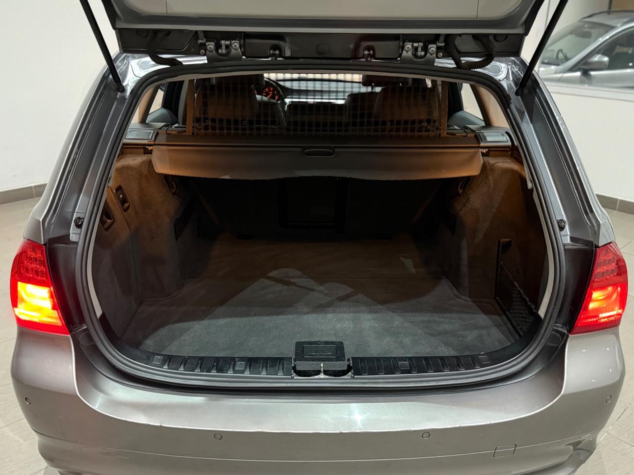 Bmw 320d Touring Cv177/Kw130 Bi-xeno Gommata