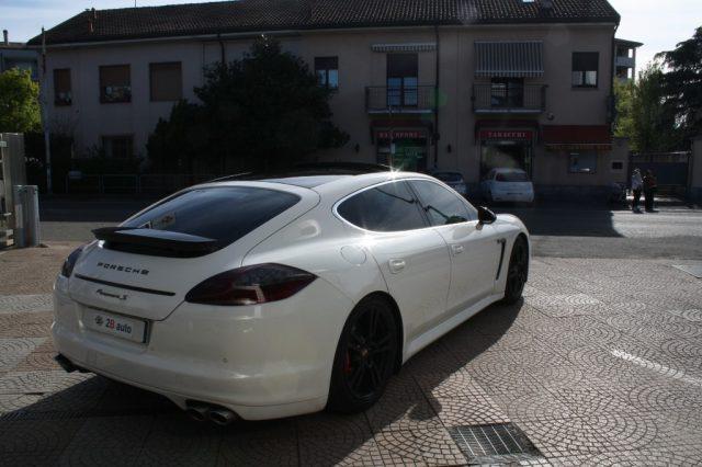 PORSCHE Panamera 4.8 4S