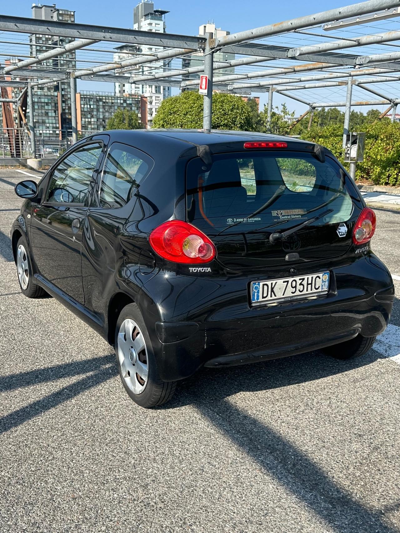 Toyota Aygo 1.0 12V VVT-i 3 porte Sol