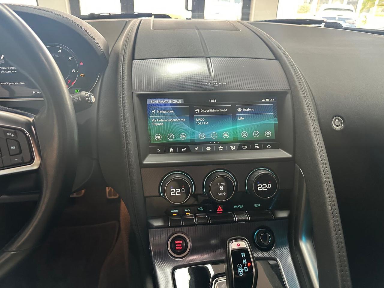 Jaguar F-Type R-Dynamic Black 2.0 P 300 Blac #8743