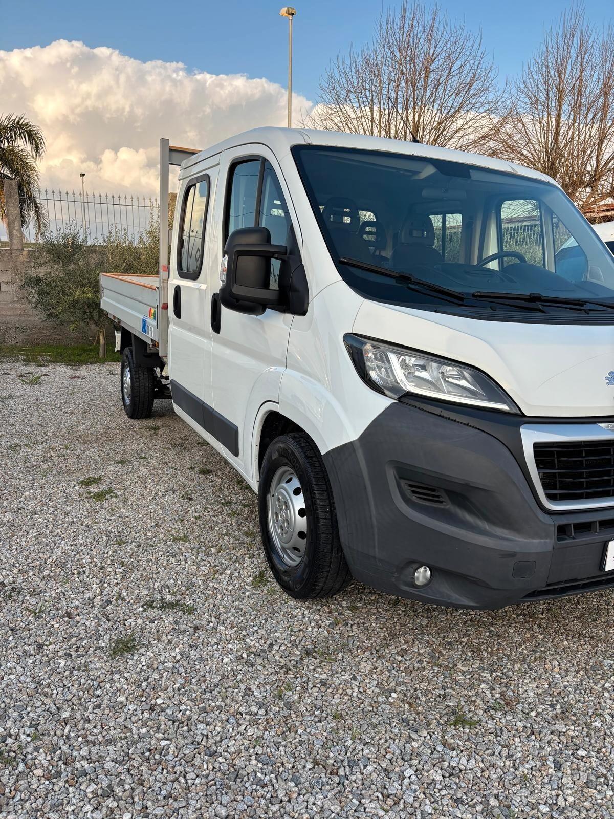 PEUGEOT BOXER