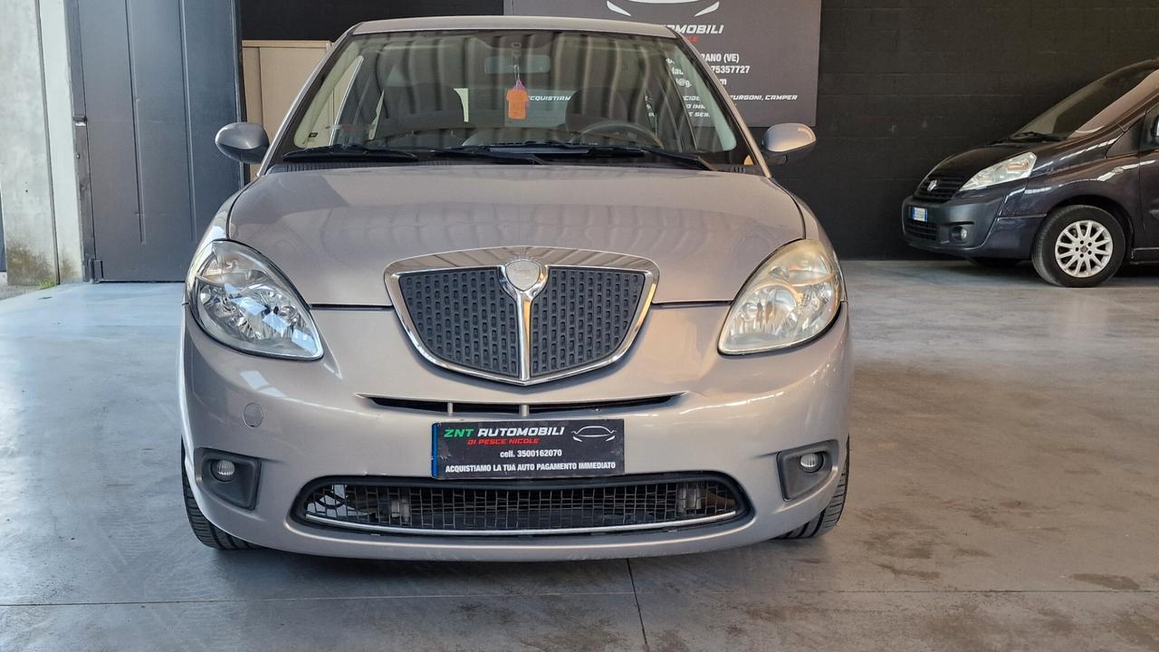 Lancia Ypsilon 1.2 Argento