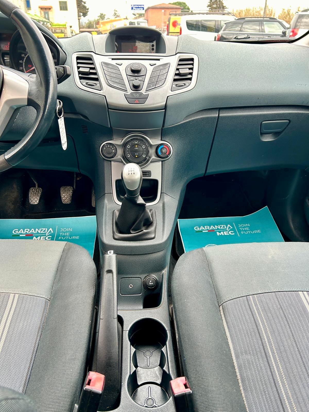 Ford Fiesta 1.4 TDCi 68CV 5 porte Titanium