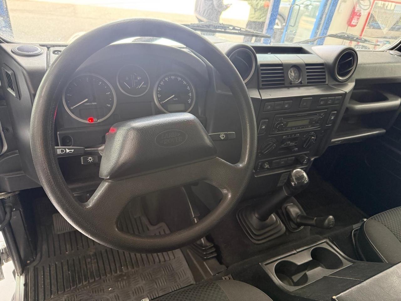 Land Rover Defender 110 2.4 TD4 Station Wagon E
