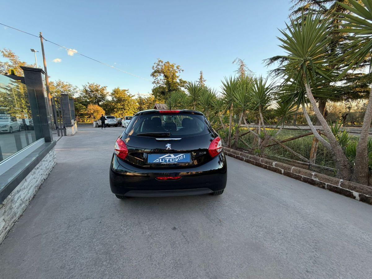 PEUGEOT - 208 - 1.2 VTi 82 CV 5p. Allure