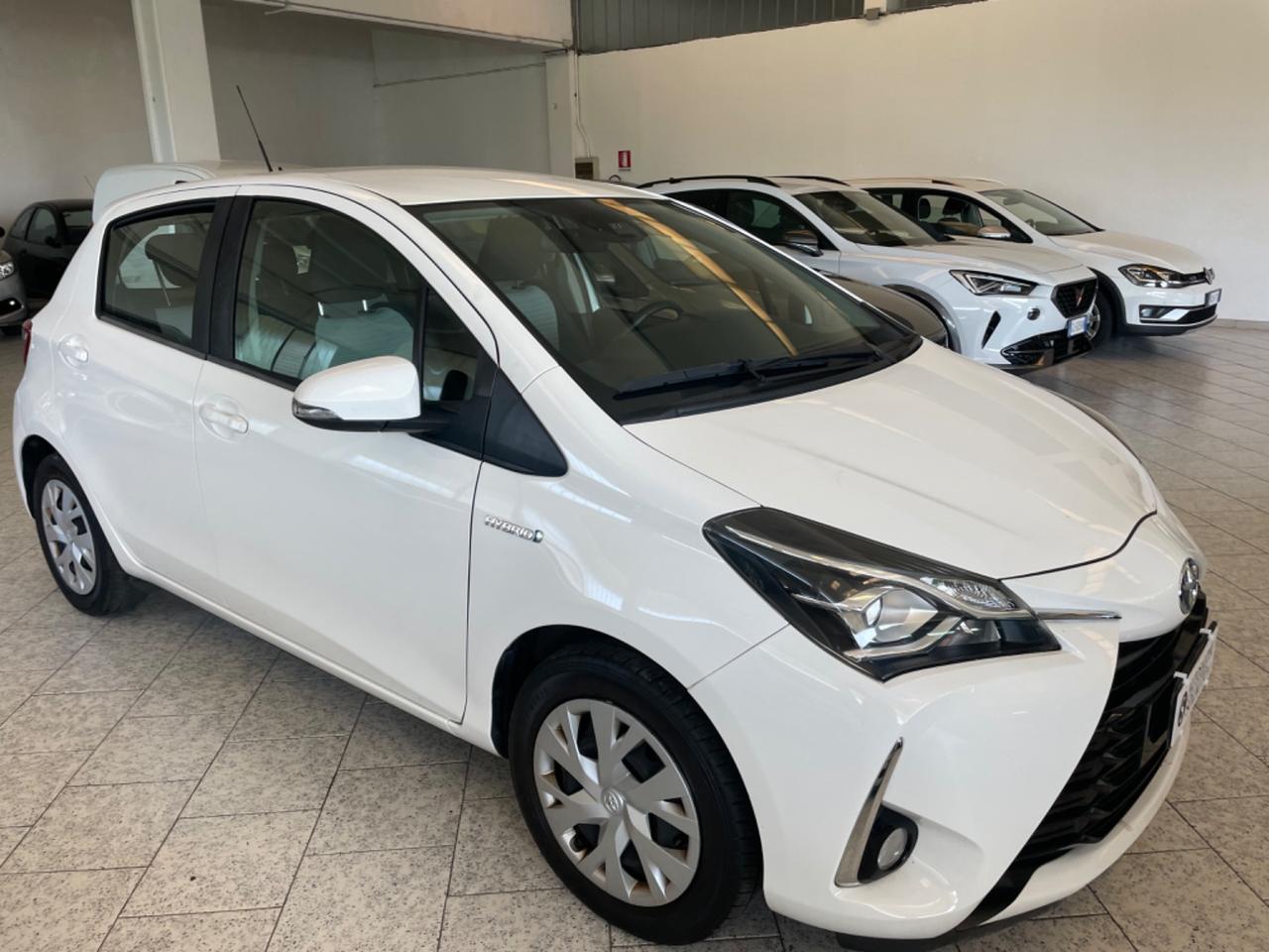 Toyota Yaris 1.5 Hybrid 5 porte Business