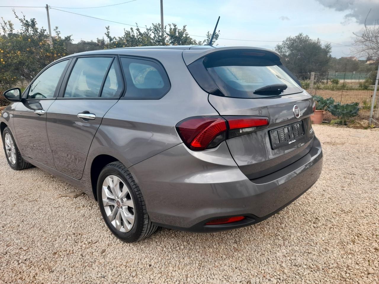 Fiat Tipo 1.6 Mjt S&S SW Easy ANNO 2019 NAVI