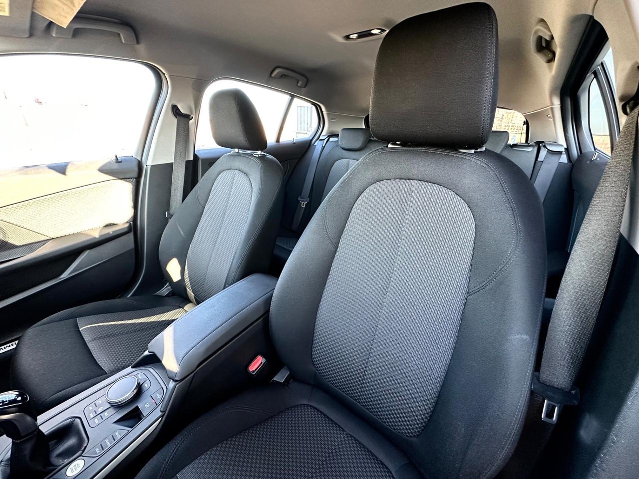 BMW Serie 1 f40 116d Business Advantage