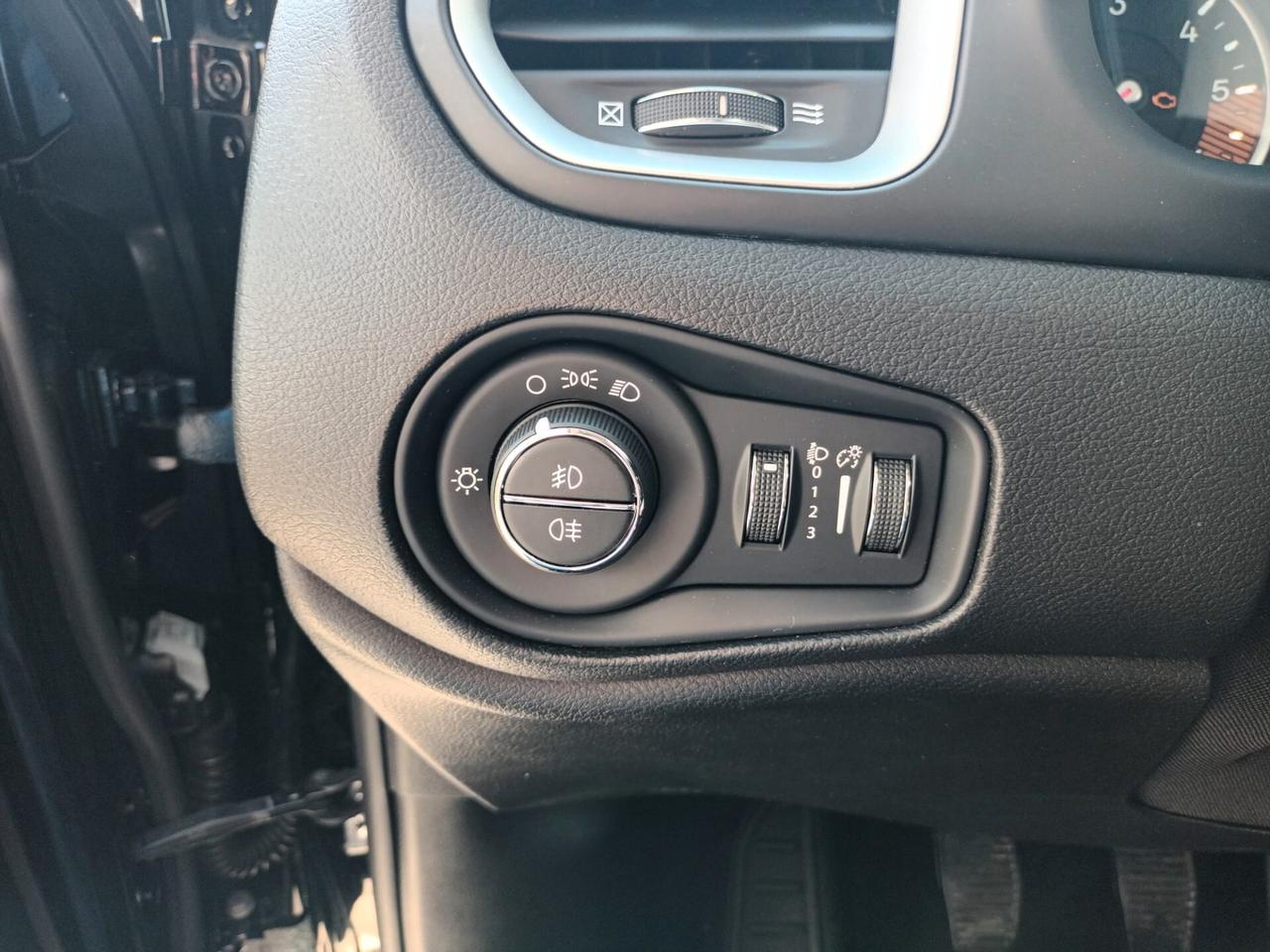 Jeep Renegade 1.6 Business 2WD Multijet II 130 CV