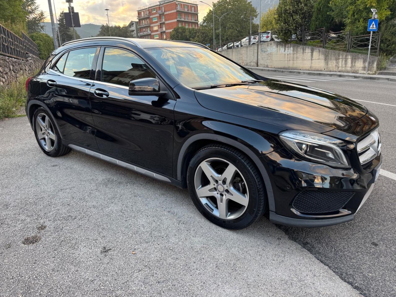 Mercedes-benz GLA 200 d Automatic 4Matic Premium