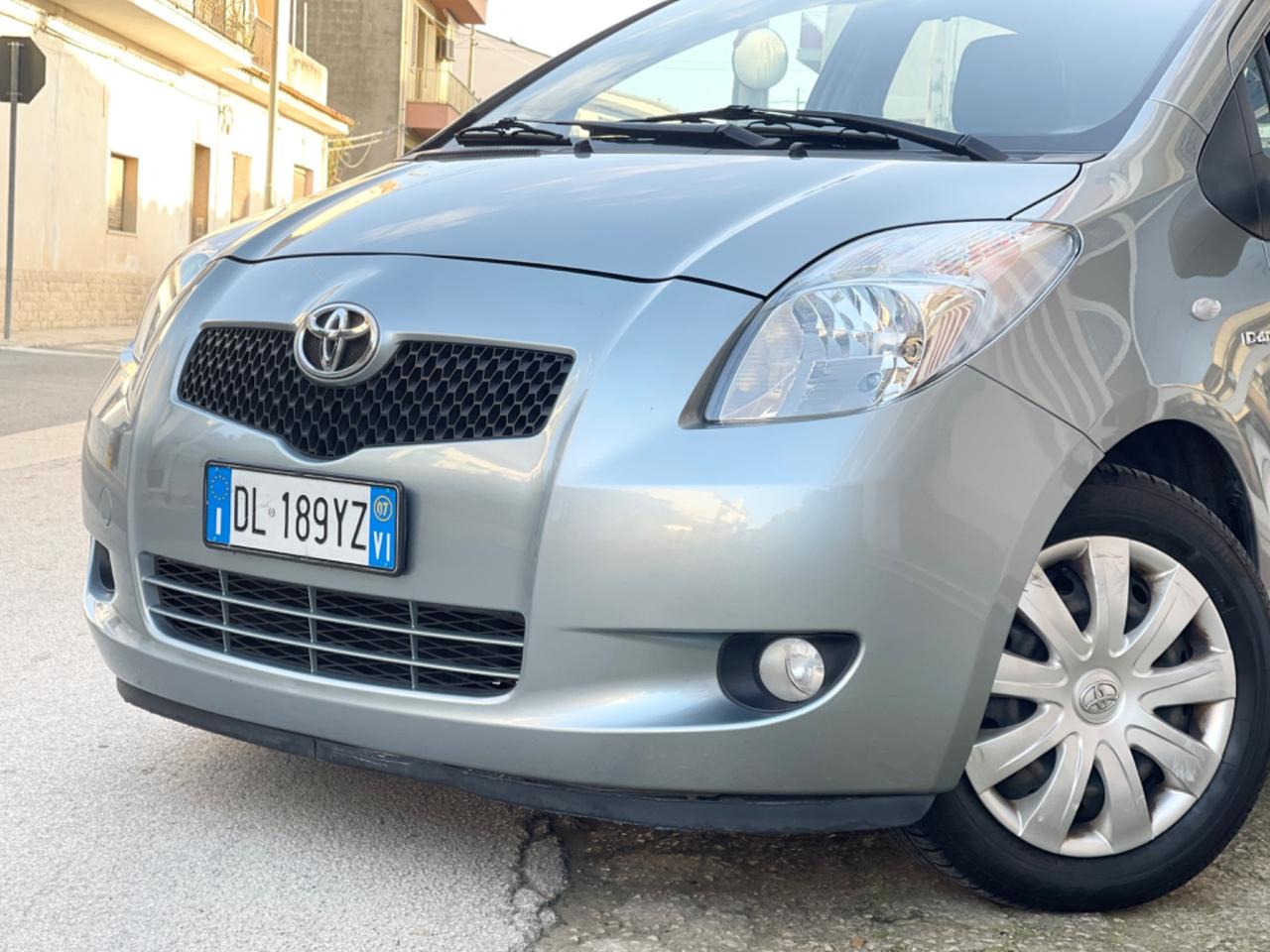 Toyota Yaris 1.4 D-4D 5 porte Sol