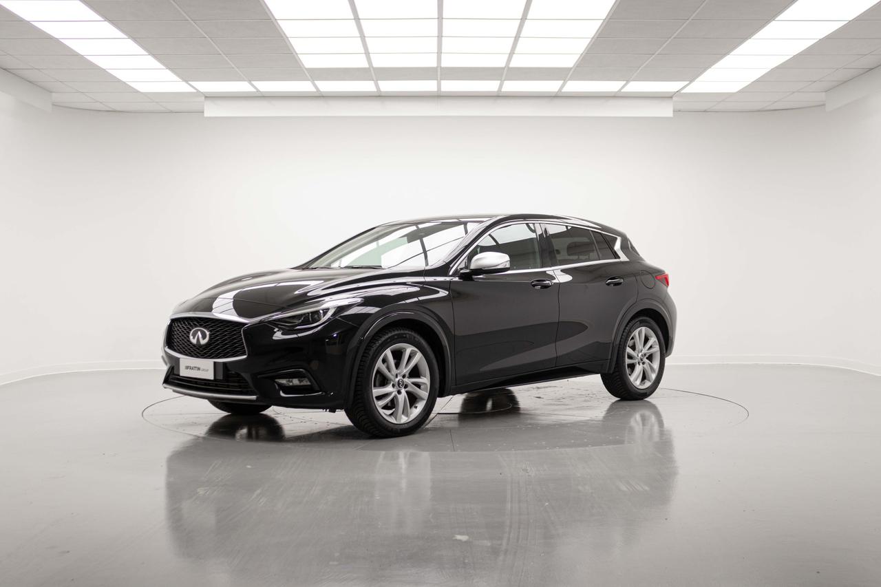 INFINITI Q30 1.5 DIESEL BUSINESS EXECU