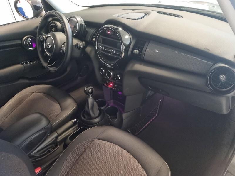 MINI Mini 5 porte (F55) Mini 1.5 Cooper D Busi...
