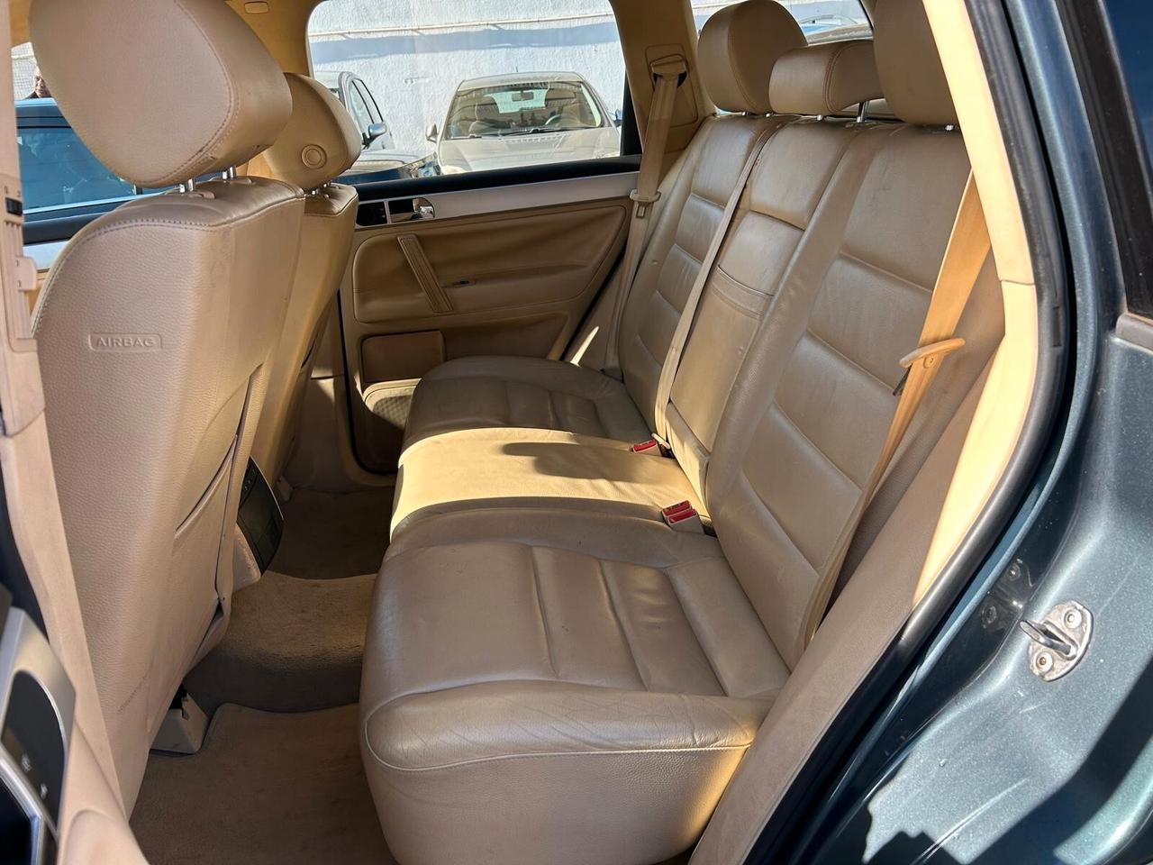 Volkswagen Touareg 2.5cc diesel 12 mesi garanzia-2004