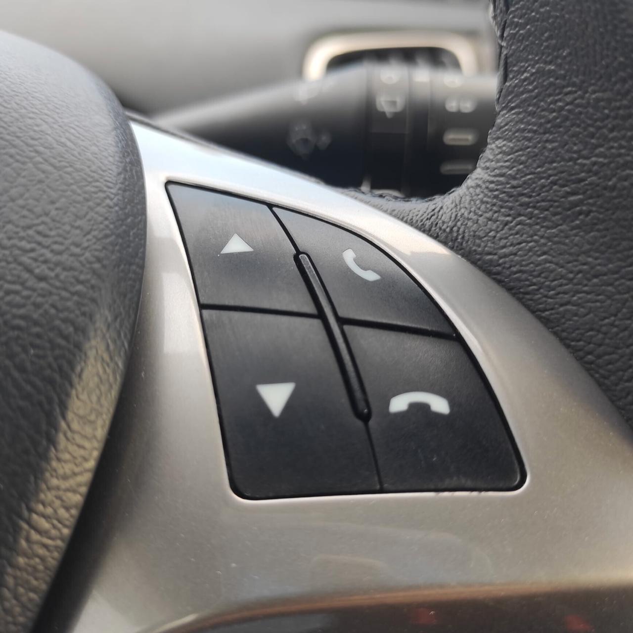 Lancia Ypsilon 1.0 Bz 70 Cv Hybrid Gold