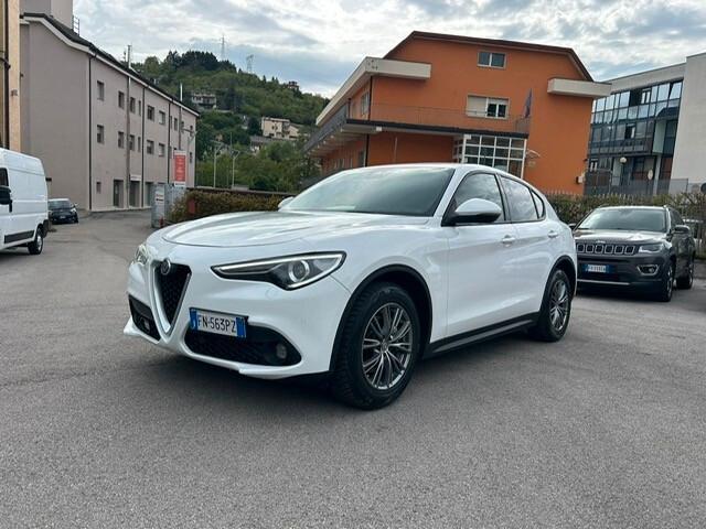 Alfa Romeo Stelvio 2.2 Turbodiesel 180 CV AT8 RWD Super