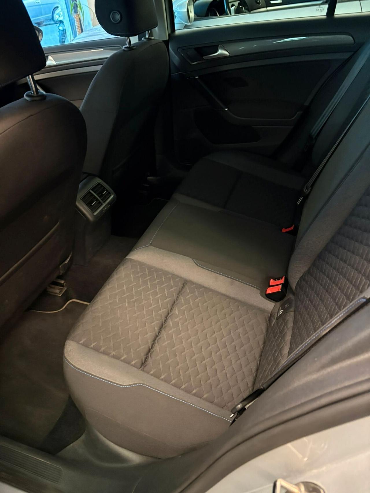 Volkswagen Golf 7 Join FULL OPTIONAL