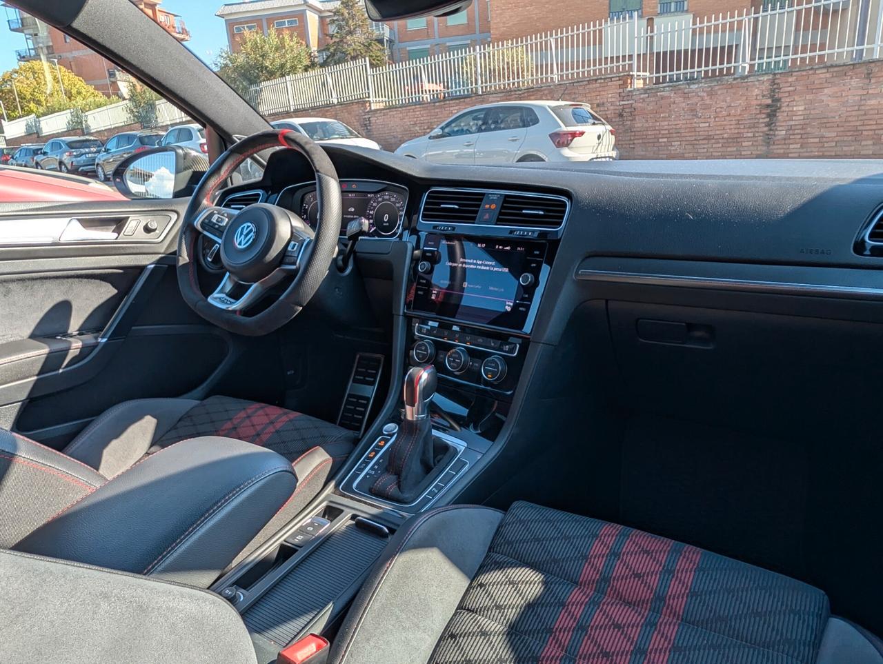 Volkswagen Golf GTI 2.0 TSI TCR DSG 5p. BlueMotion Technology
