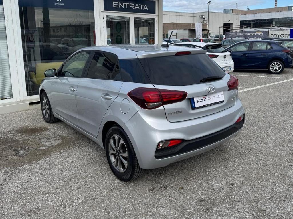 HYUNDAI i20 II 2018 - i20 5p 1.2 mpi Connectline 75cv
