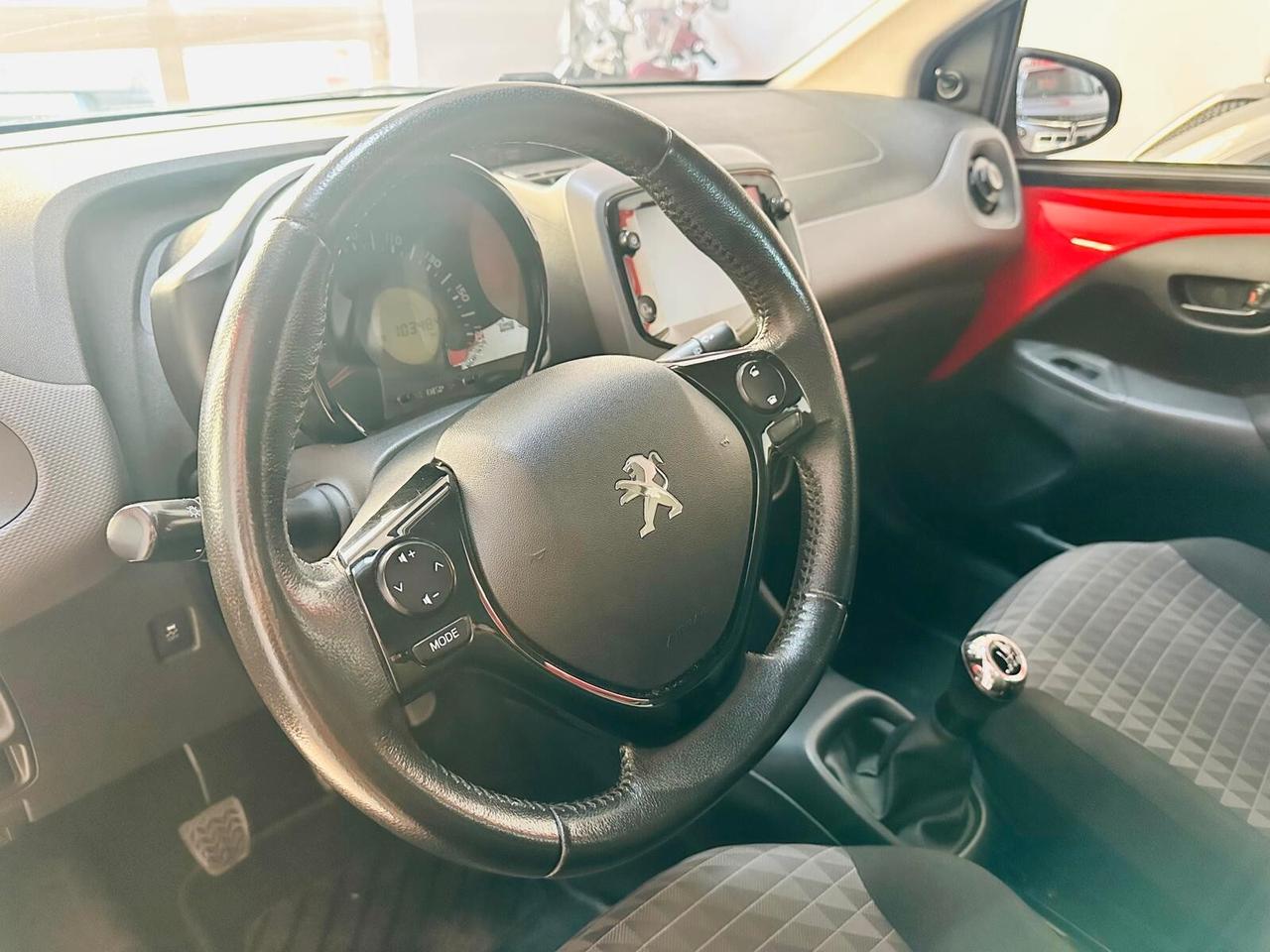 Peugeot 108 VTi 72 S&S 5 porte Allure