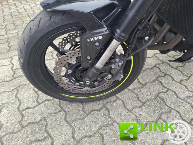 KAWASAKI Z 900 Z 900 CON SOLI 25 MILA KM PARI AL NUOVO!