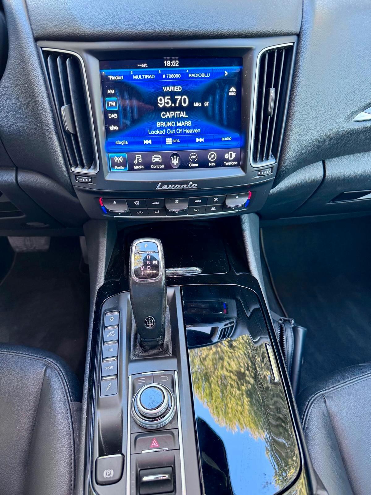 Maserati Levante V6 Diesel 275 CV AWD Granlusso, SERVICE MASERATI/FERRARI FATTURE SAMOCAR, PERFETTA, GARANZIA UFFICIALE