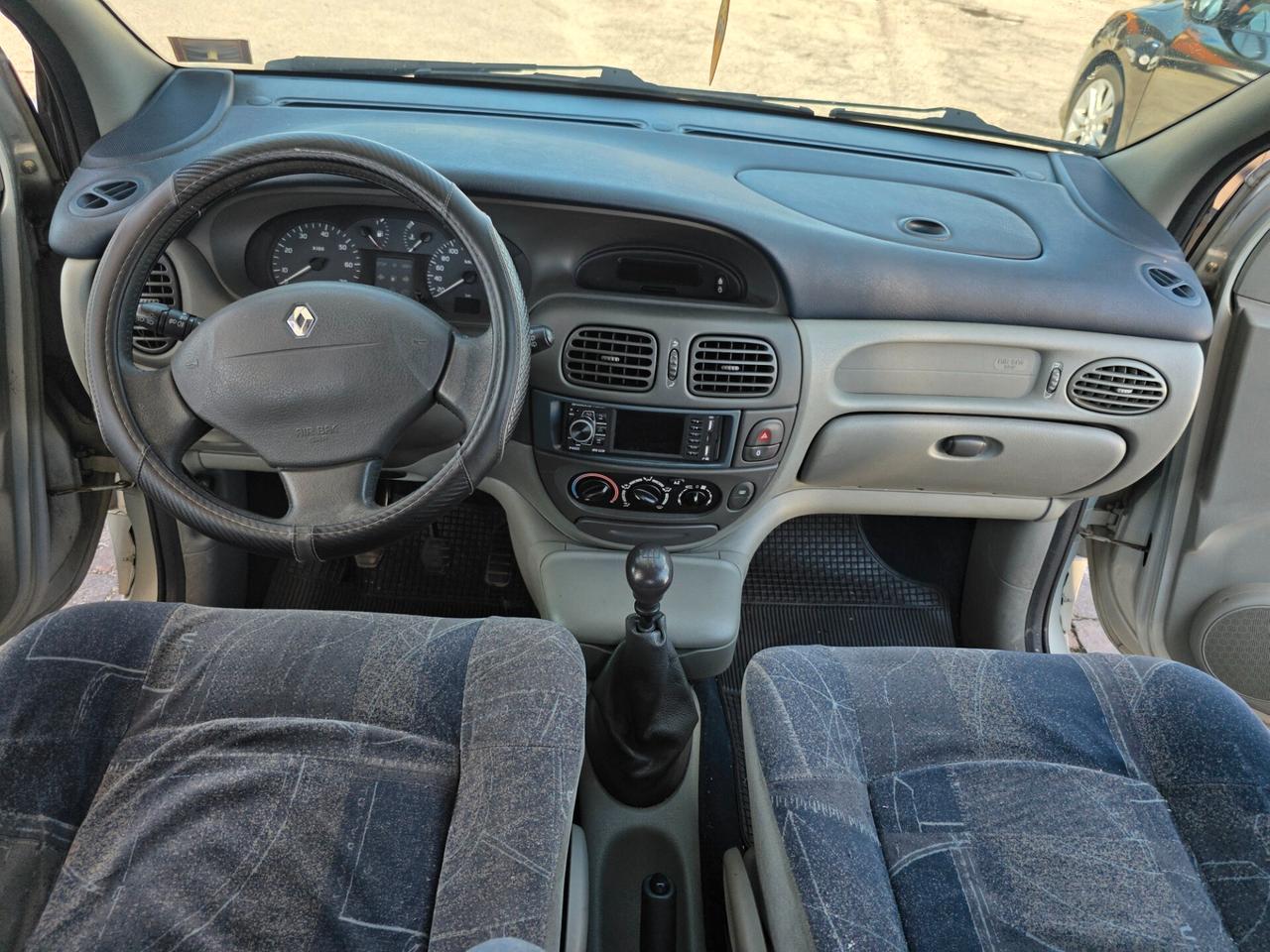 Renault Scenic RXE 1.6 con 132.000km Neopatentati ok