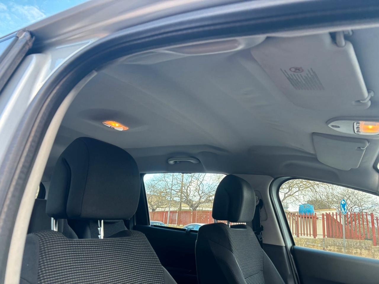 Peugeot 5008 1.6 HDi 112CV Business