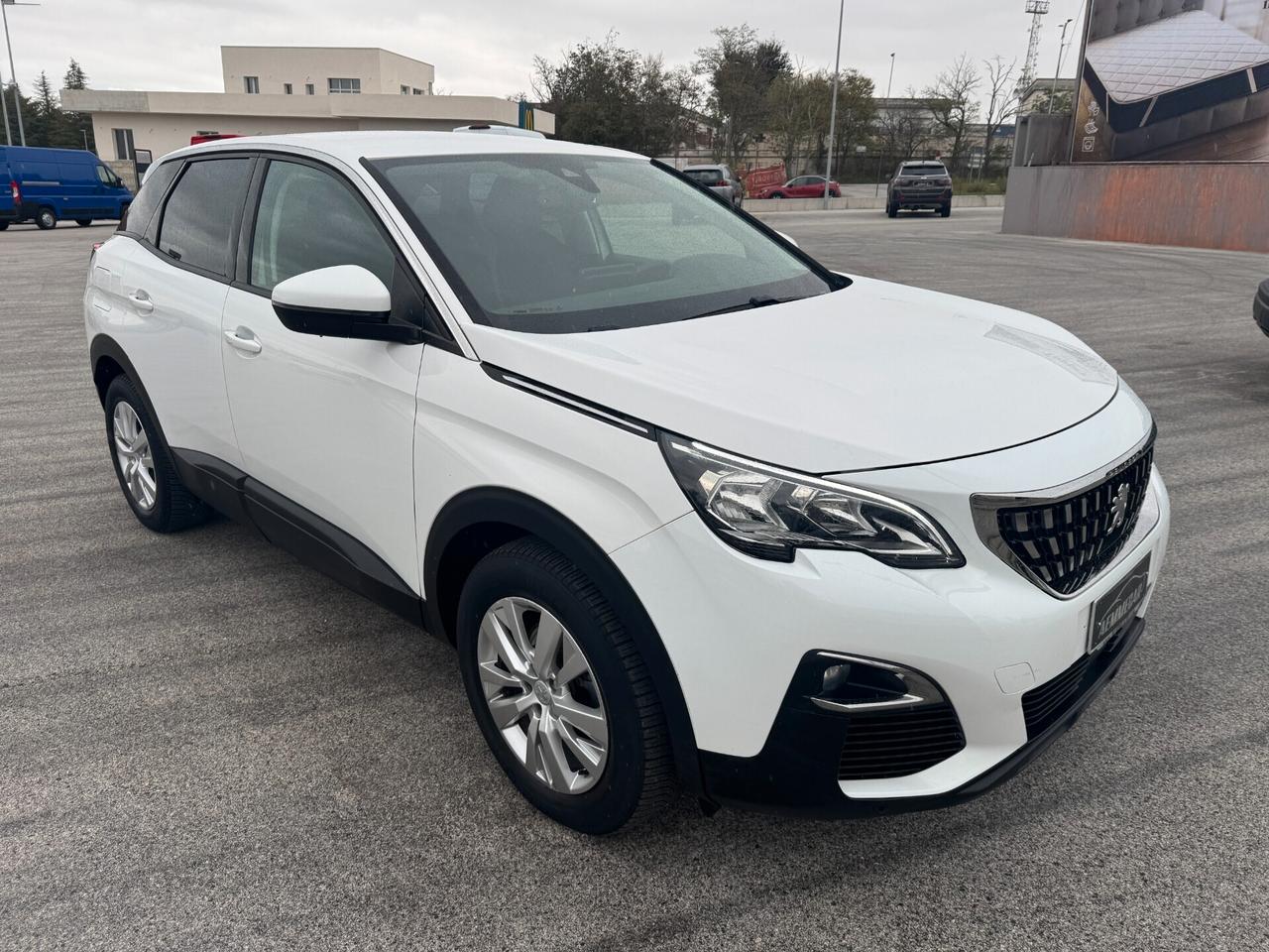 Peugeot 3008 BlueHDi 130 S&S EAT8 Business