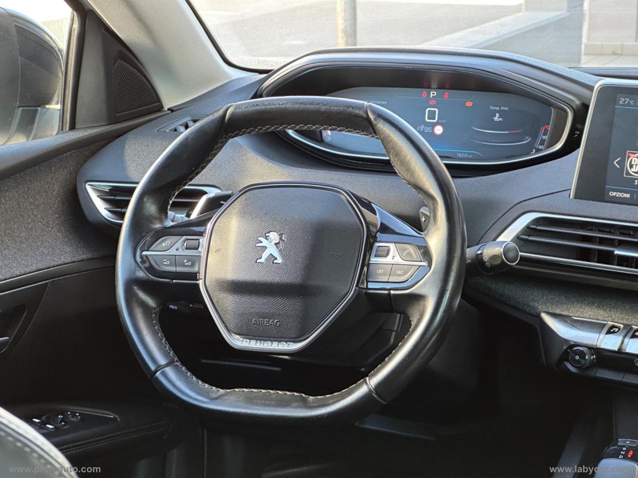 PEUGEOT 5008 BlueHDi 120 S&S EAT6 Allure