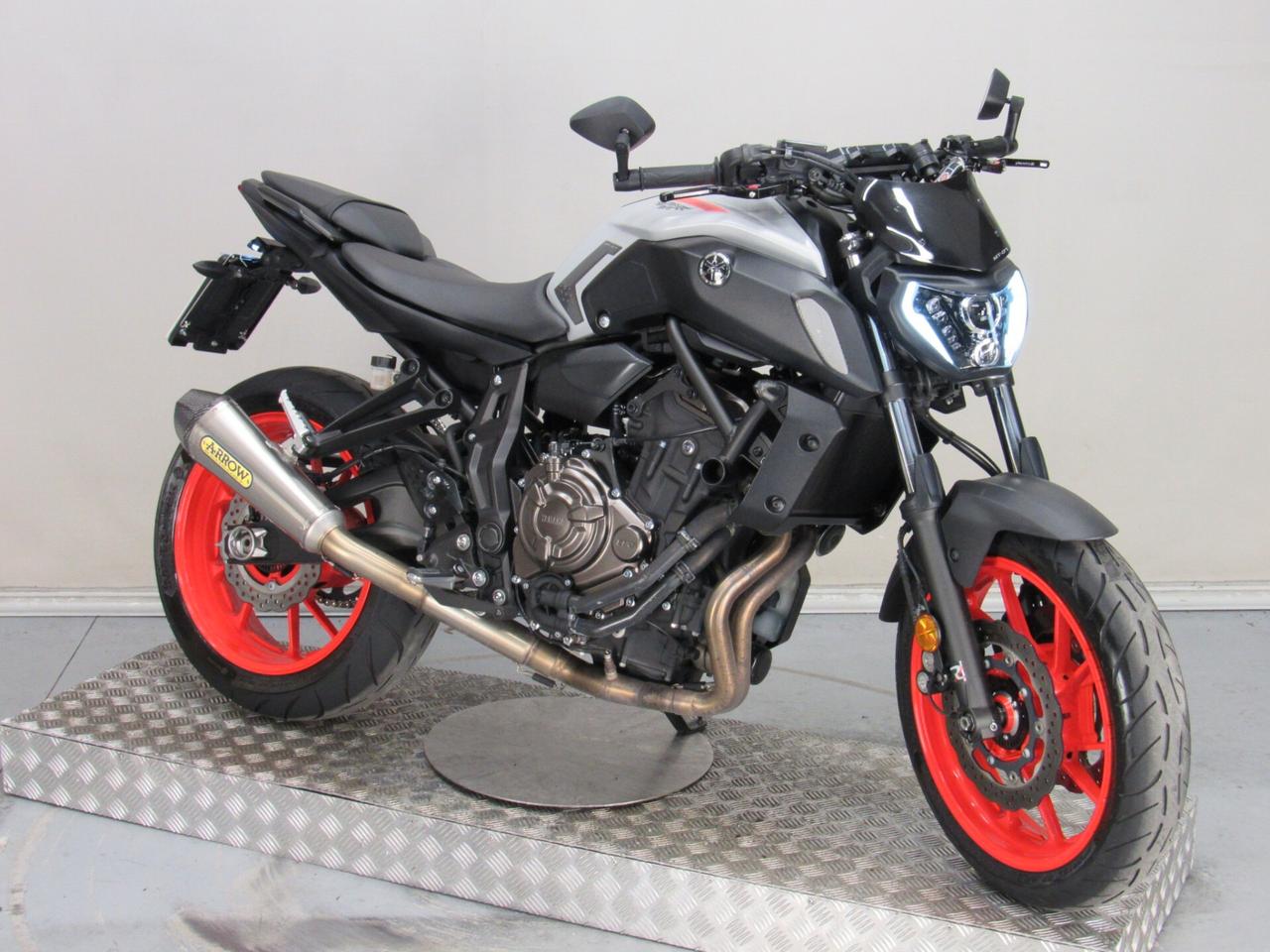 Yamaha MT-07 ABS ICE FLUO SCARICO ARROW