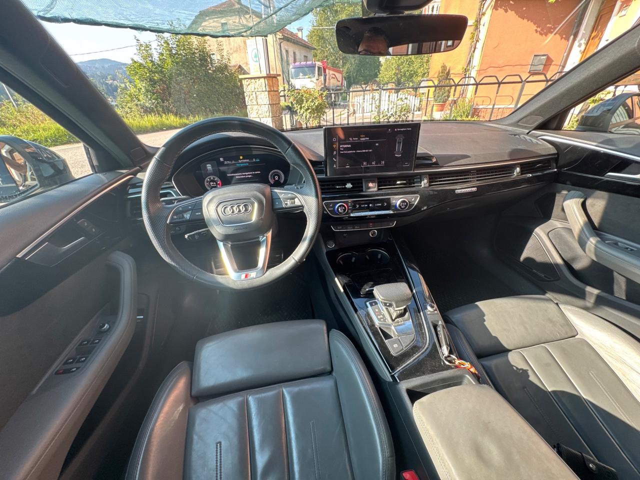 Audi A4 Avant 40 TDI quattro S tronic line edition