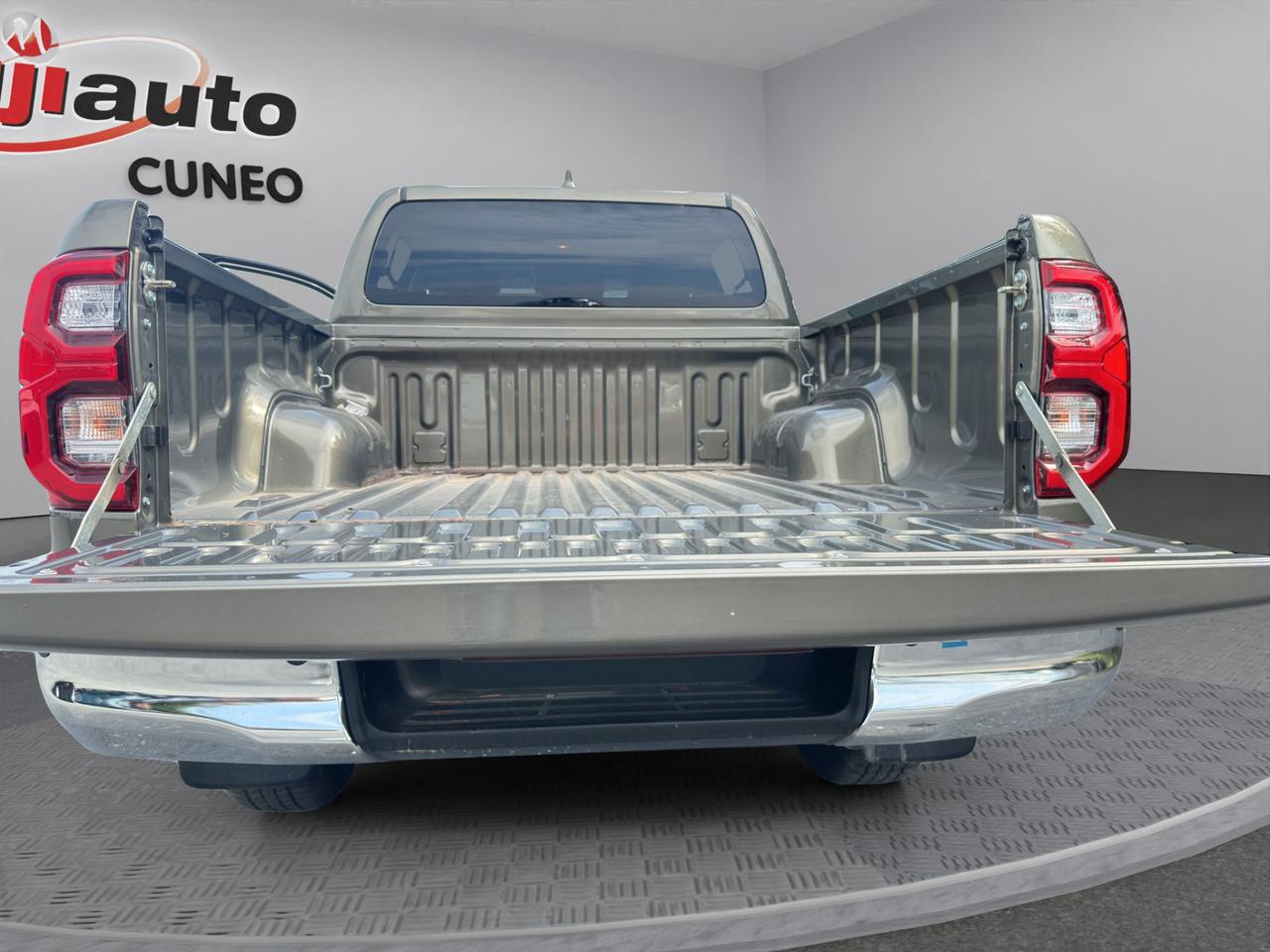 Toyota Hilux MY25 2.4 d-4d double cab Executive