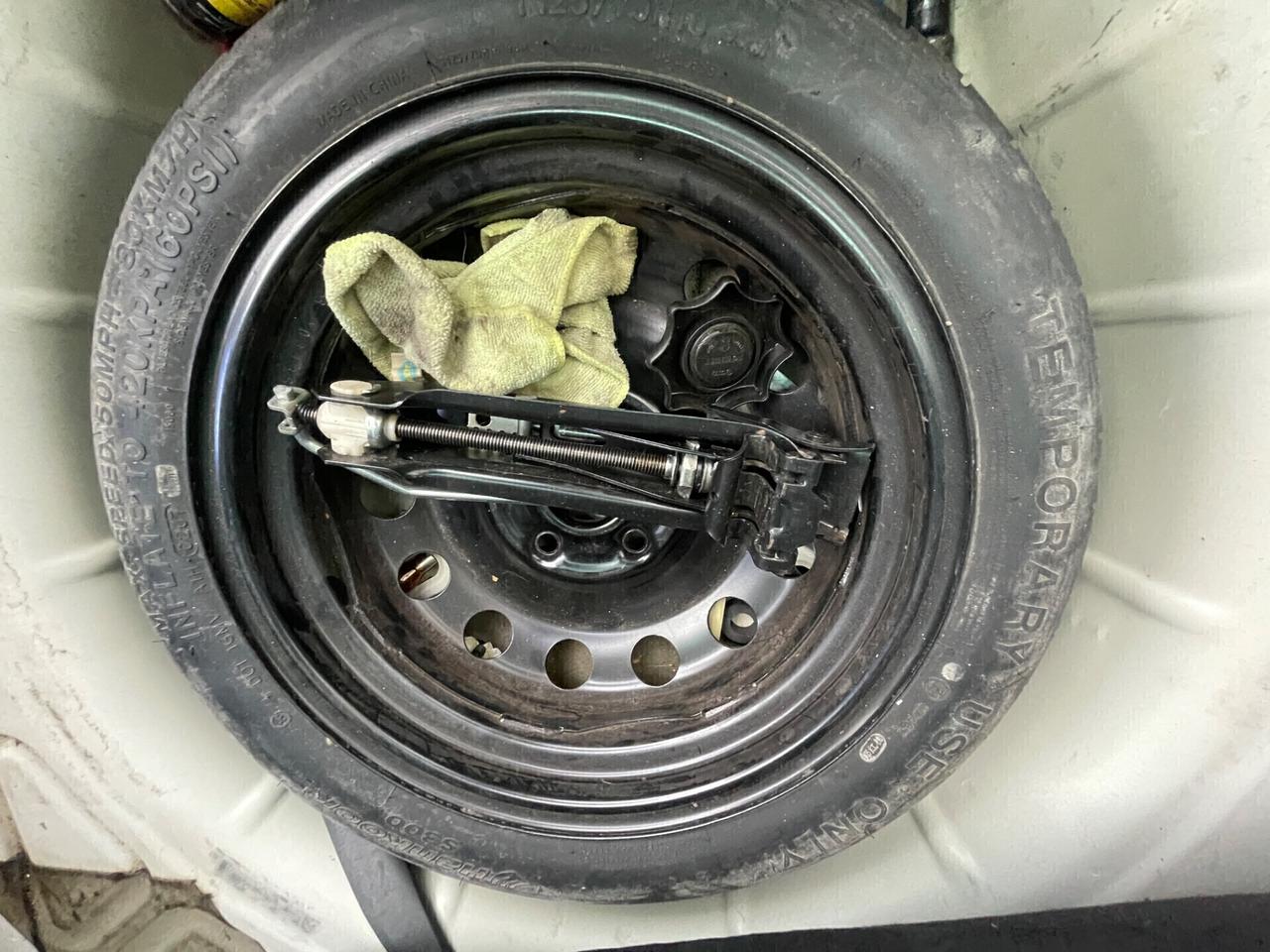 VW GOLF V 1.6 GTI BENZINA 75KW EURO4 NEOPATENTATI