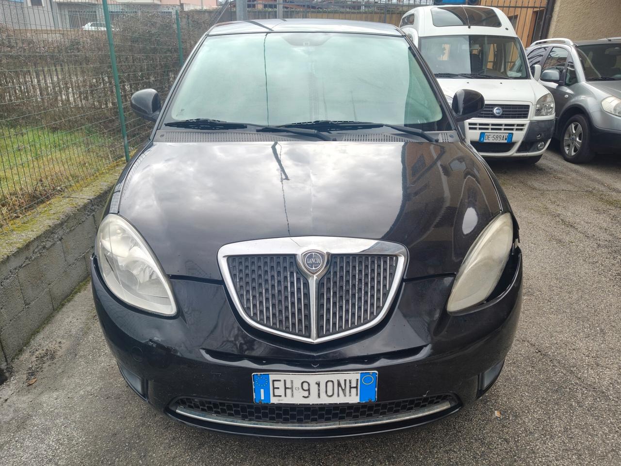 Lancia Ypsilon 1.3 MJT 75 CV Diva