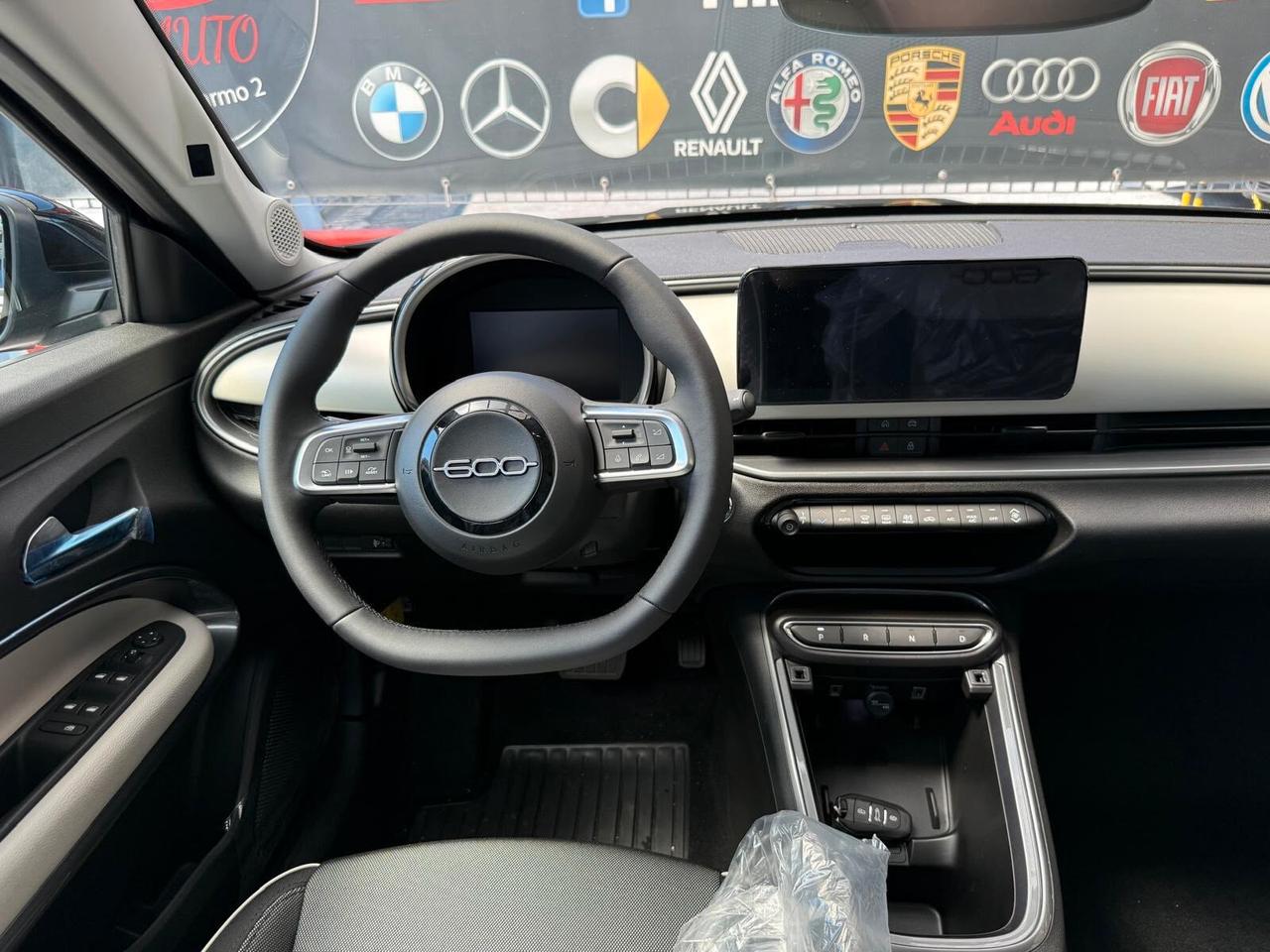 Fiat 600 Hybrid 110 CV DCT MHEV La Prima