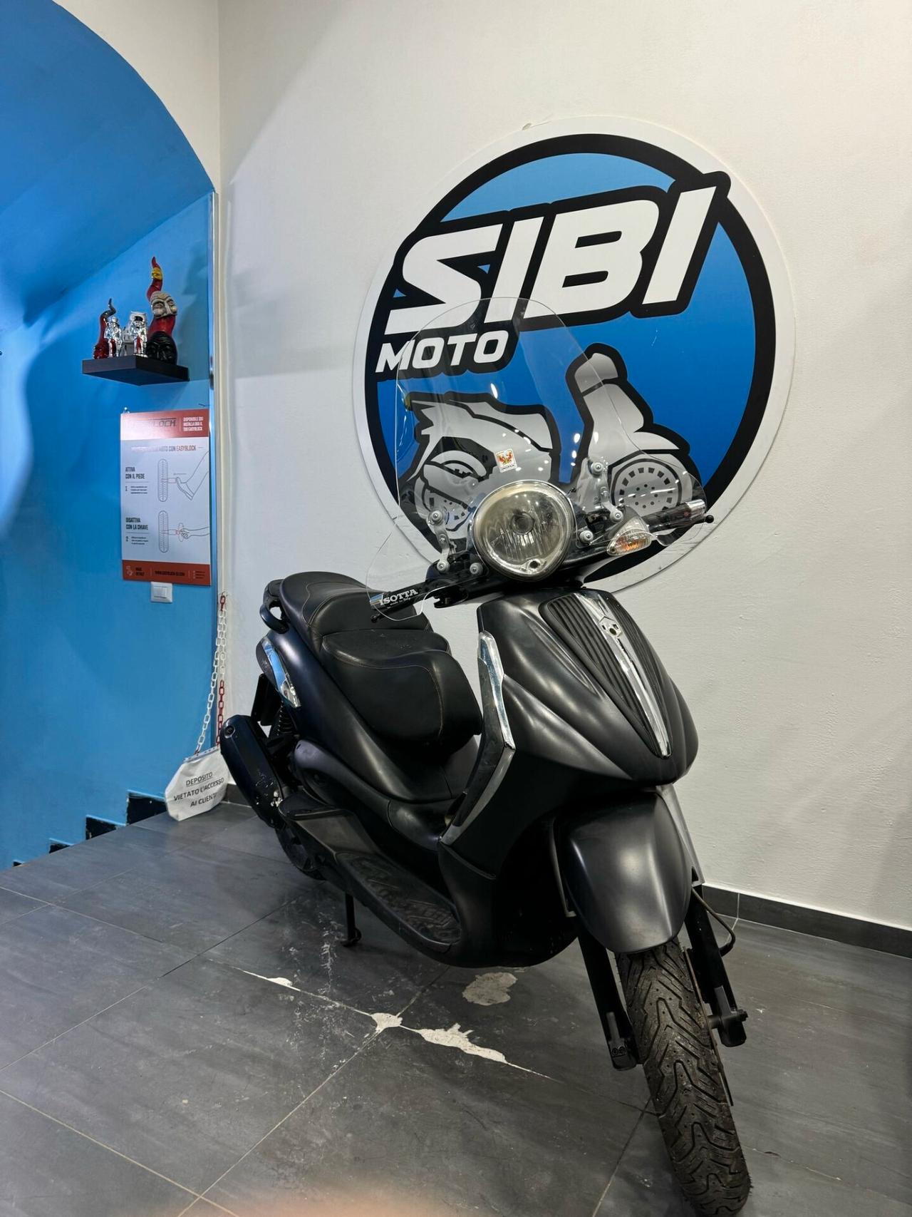 PIAGGIO BEVERLY 250 TOURER