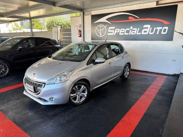 PEUGEOT 208 1.4 8V HDi 68CV 5p. Allure