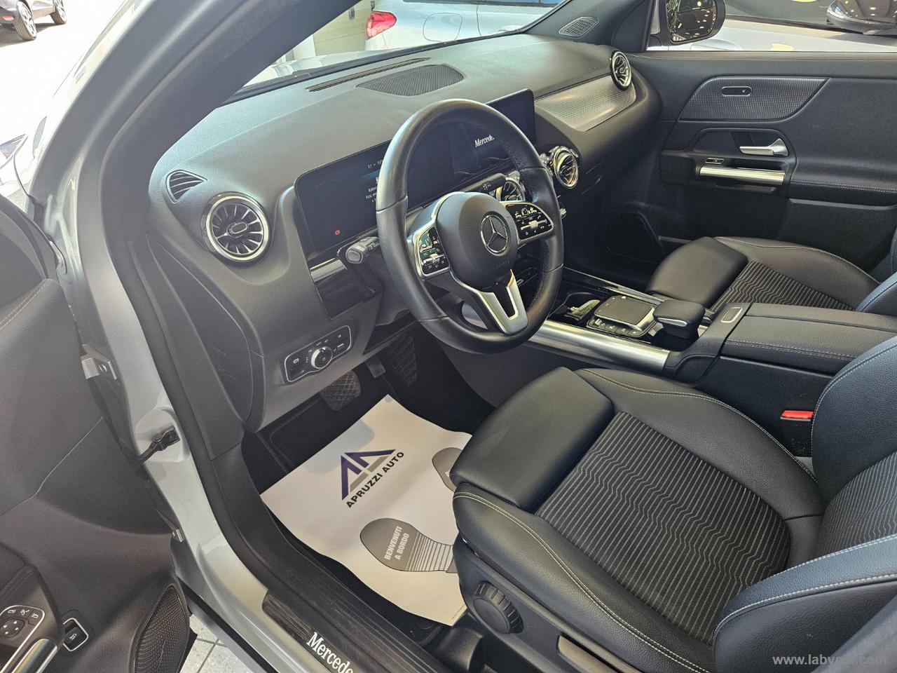 MERCEDES-BENZ GLA 200 d Automatic 4Matic Sport Plus