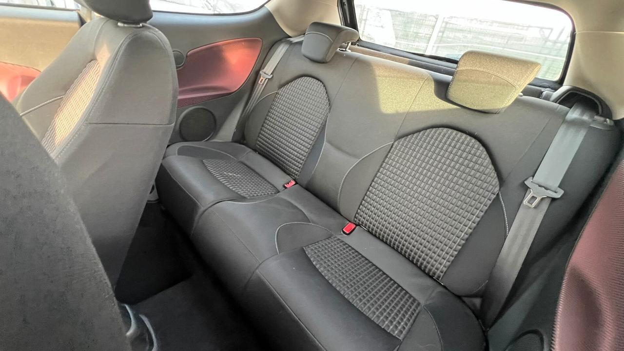 Alfa Romeo MiTo 1.6 JTDm 16V Distinctive Sport Pack